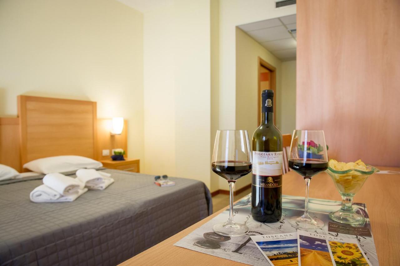 Hotel Foresteria Вольтерра Экстерьер фото