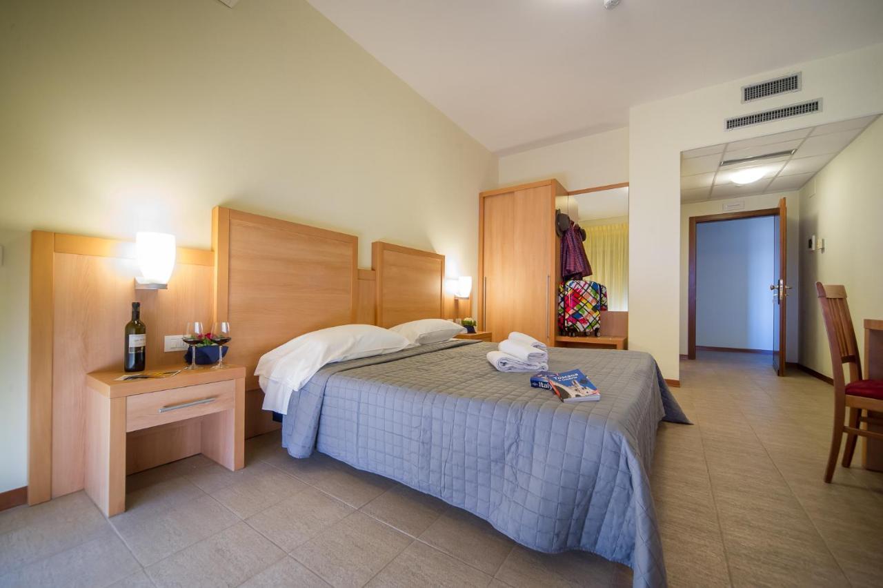 Hotel Foresteria Вольтерра Экстерьер фото