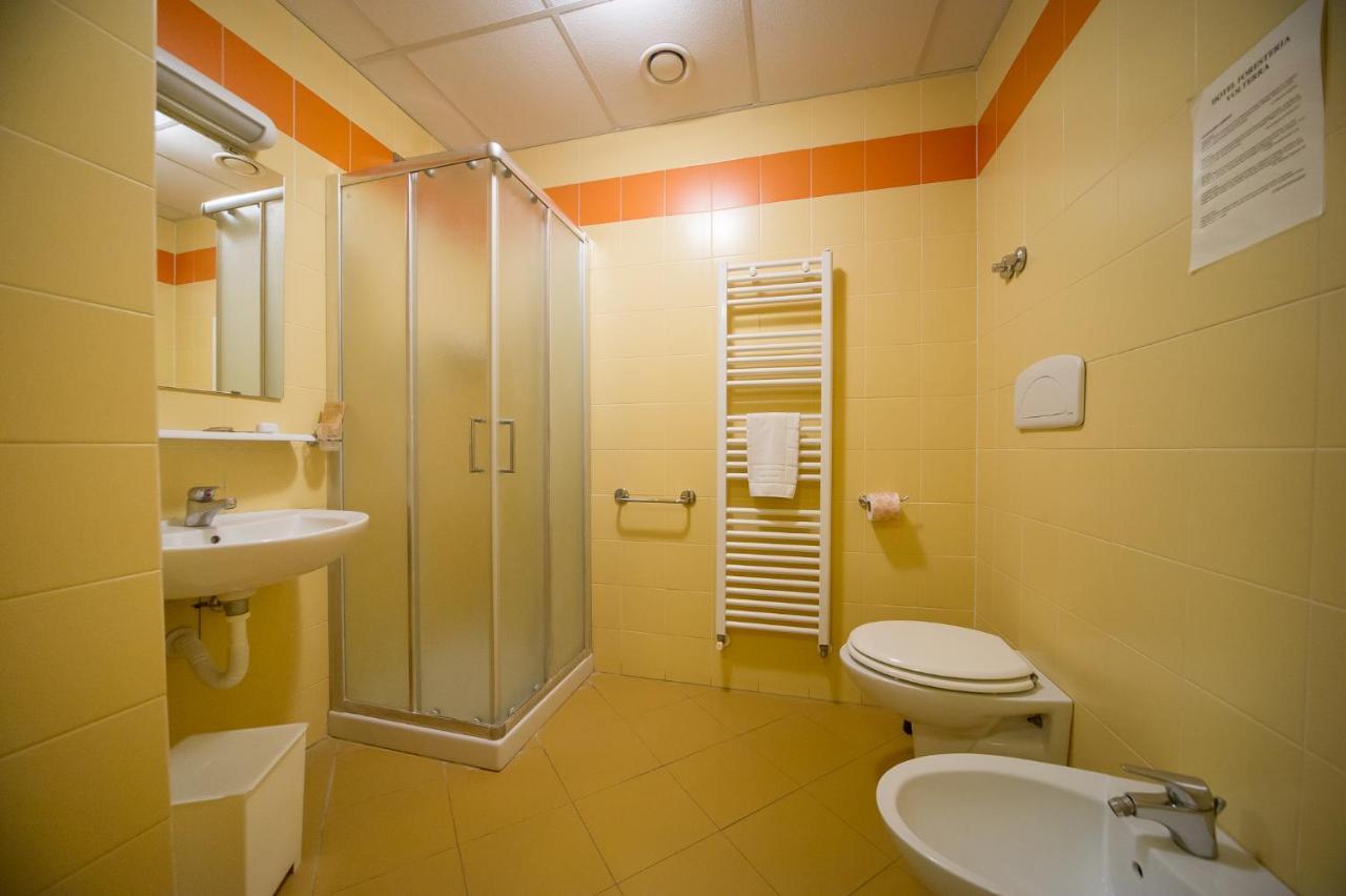 Hotel Foresteria Вольтерра Экстерьер фото